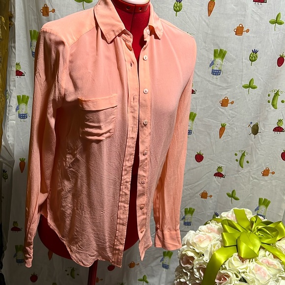 Joe size Small 100%silk shirt 👔 - Picture 1 of 6